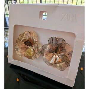 ZARA Earrings Polished Golden Wire Oversize Floral Open Flower Statement Glam